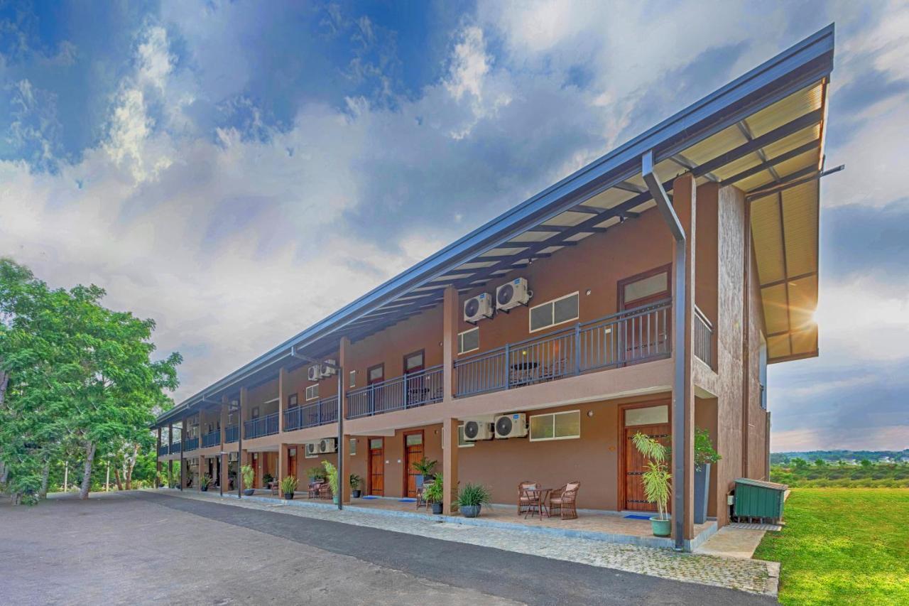 Birds Resort Hambantota Eksteriør bilde